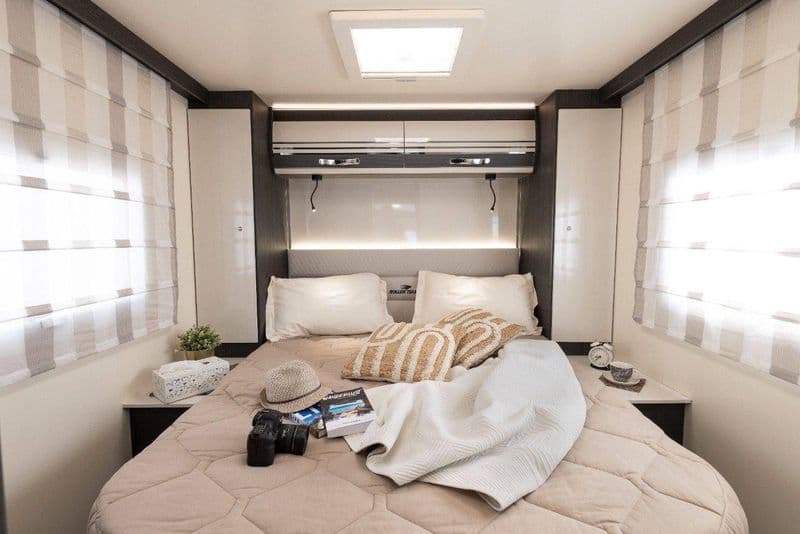 Classic Motorhome – 4 Berth