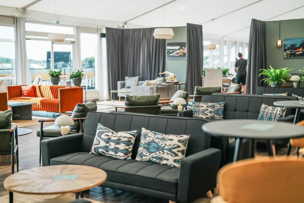 The lounge bar