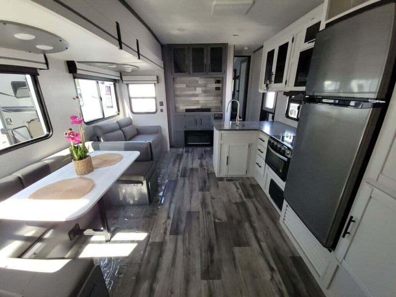 American RV 5★