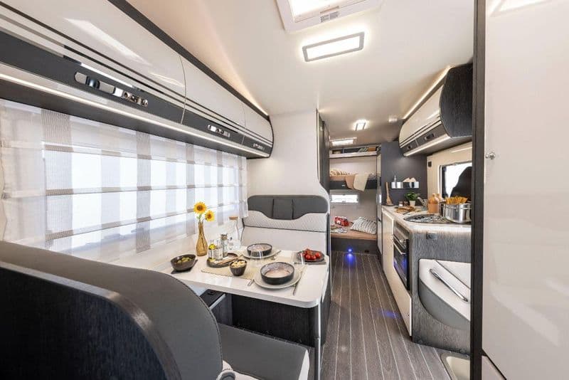 Classic Motorhome – 6 Berth